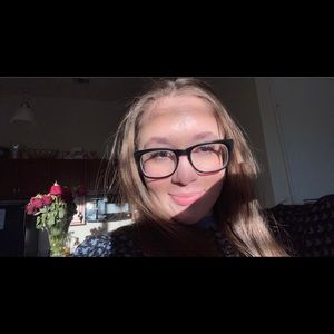 Meet your Posher, Sandy